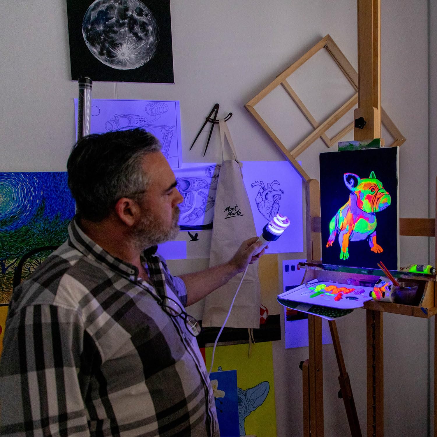 Mont Marte Fluoro Acrylic Paint Set, 8 x 1.02oz (36ml) Tubes, 8 Colors, Suitable for Most Surfaces Including Canvas, Card, Paper and Wood - Image 4