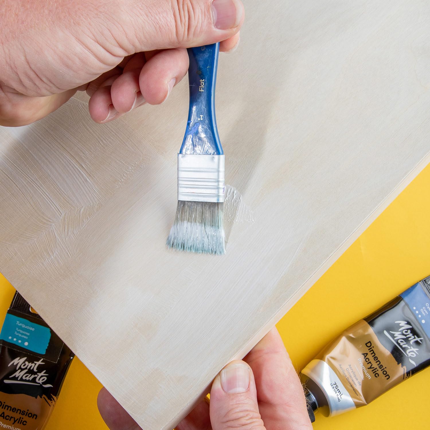 Mont Marte Premium Clear Texture Gesso Acrylic Medium 8.45oz (250ml) - Image 5