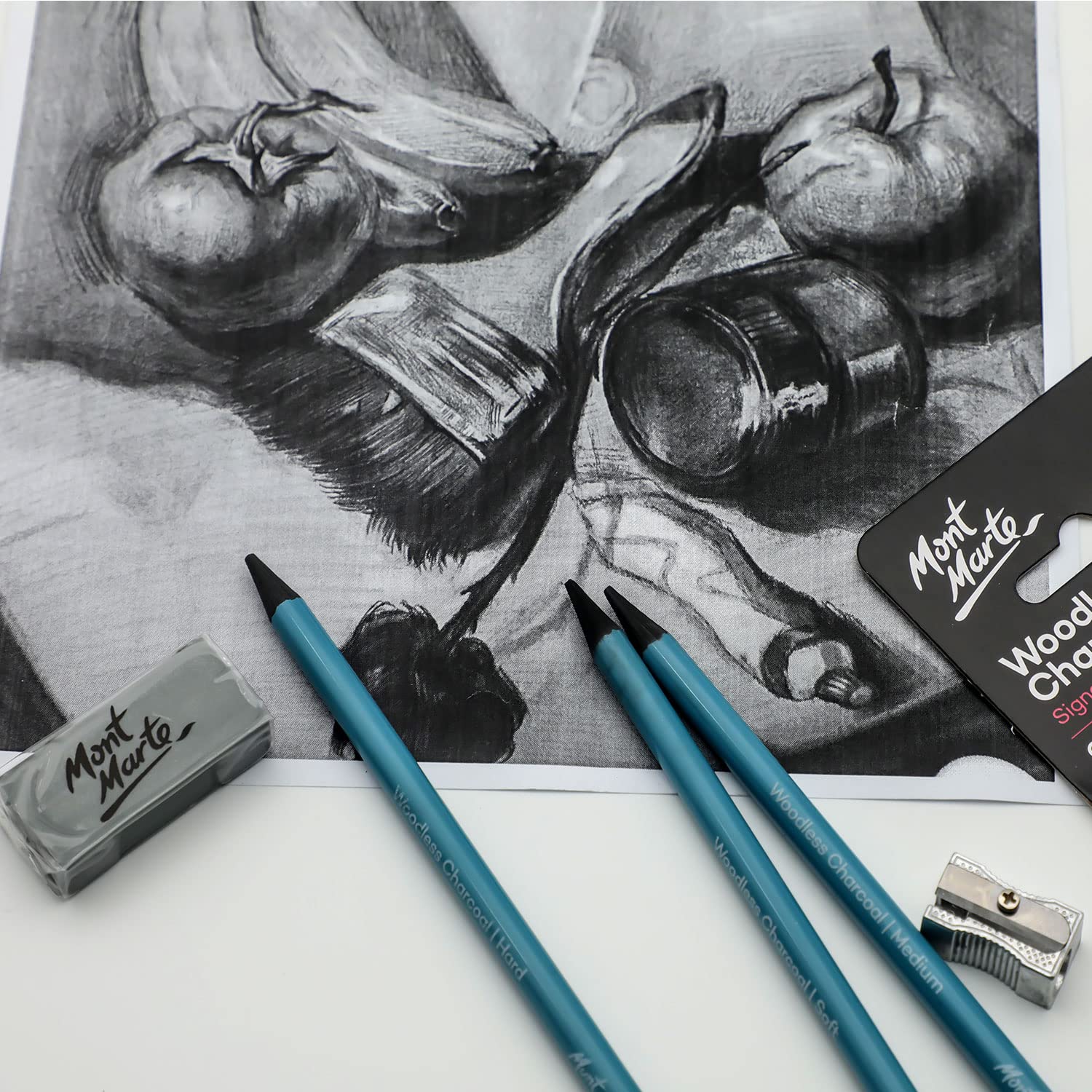 Mont Marte Woodless Charcoal Pencils, 3 Piece. Features 3 Grades Of Charcoal Including Soft, Medium and Hard. - Image 5